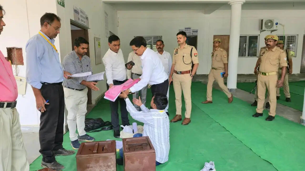 एमएलसी चुनाव : औरैया में प्रशासन अलर्ट, निष्पक्ष और भयमुक्त मतदान के निर्देश