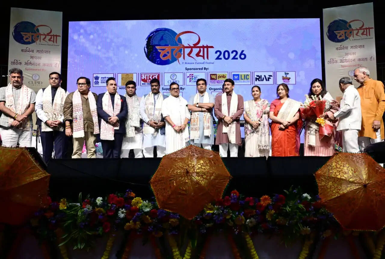 दिल्ली में ‘बदरिया: ए मॉनसून फेयरवेल फेस्टिवल’ का भव्य आयोजन, कजरी और ठुमरी ने दर्शकों को किया मंत्रमुग्ध