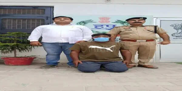 फरीदाबाद : शराब गोदाम से 12.50 लाख की नकदी लेकर फरार हुआ कर्मचारी गिरफ्तार