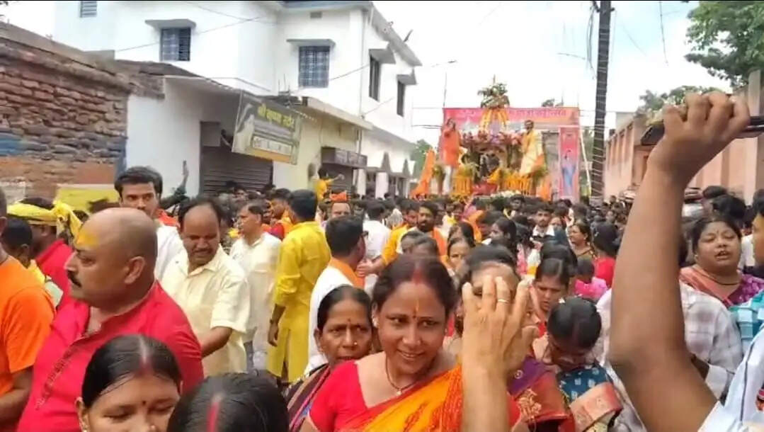 जय जगन्नाथ के जयघोष से गूंजा पूर्णिया, श्रद्धा और उल्लास के साथ निकली भव्य रथयात्रा