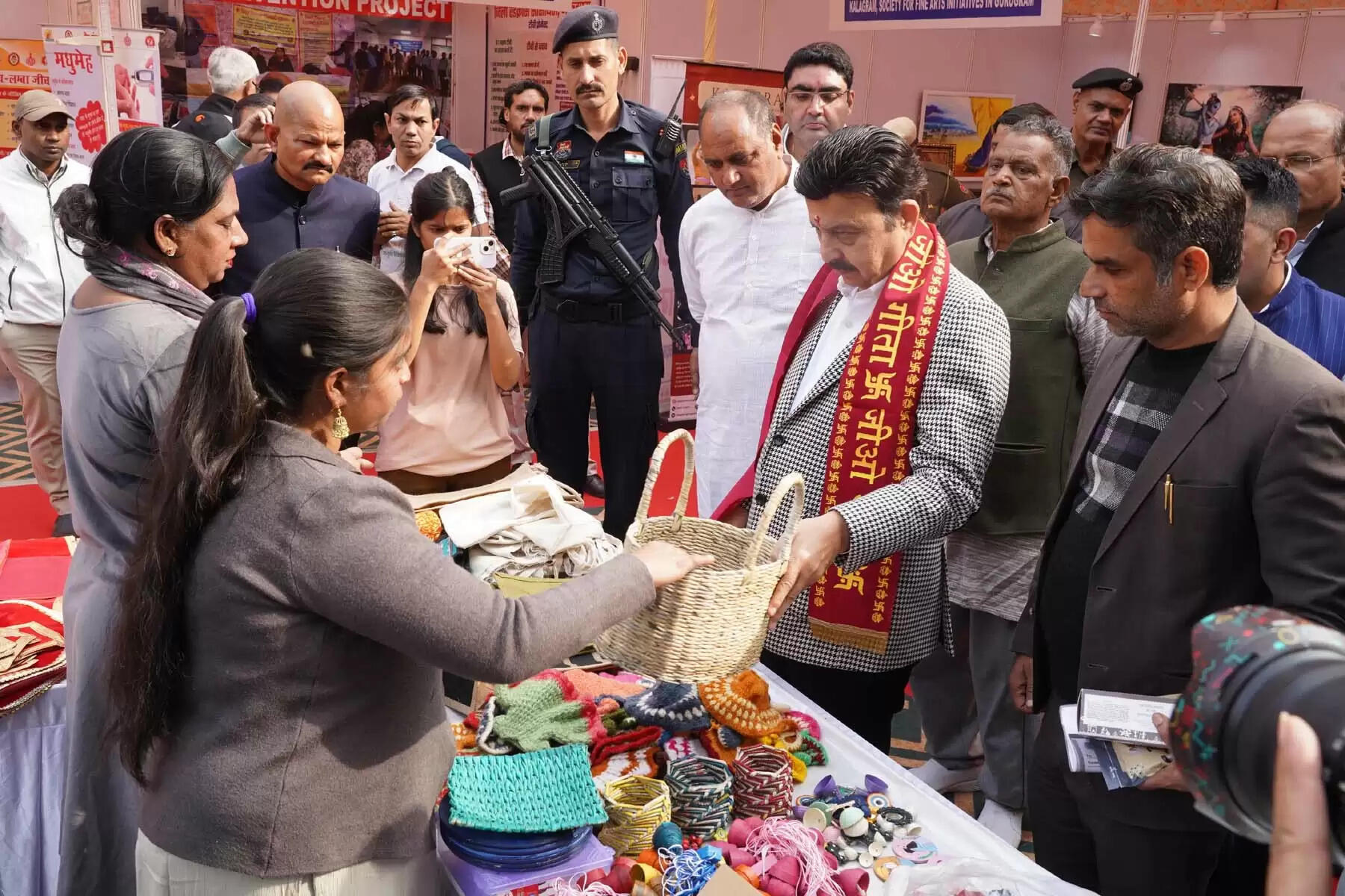 गुरुग्राम: भगवद गीता जीवन को सही दिशा देने वाला अनमोल मार्गदर्शन: राव नरबीर सिंह