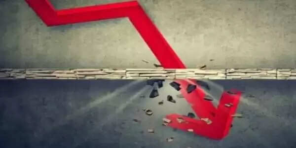 मिड डे मार्केट- सीमा पर बने तनाव के कारण शेयर बाजार में बड़ी गिरावट, दिन के पहले सत्र में 10 लाख करोड़ स्वाहा