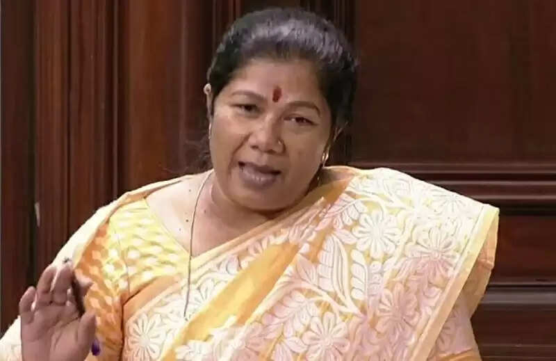 आत्मनिर्भर मध्य प्रदेश की दिशा में नारीशक्ति की निर्णायक भूमिका: मंत्री संपतिया उइके