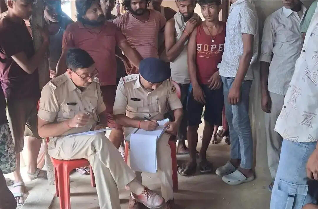 सुपौल में इंटर की छात्रा की संदिग्ध मौत, घर में मृत मिली 17 वर्षीय अंबिका