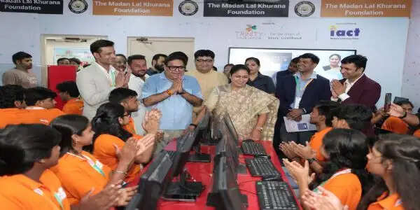 मुख्यमंत्री ने जन कौशल एवं स्वयम् स्वास्थ्य केंद्र का किया उद्घाटन