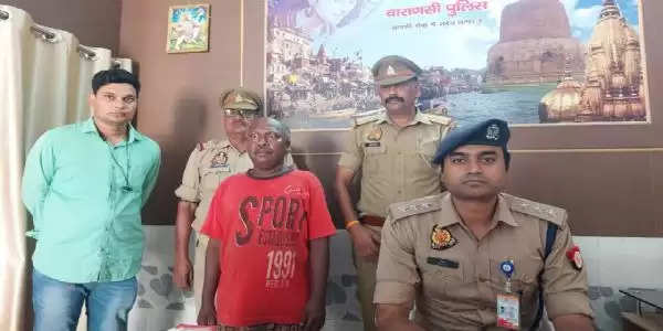 वाराणसी: कूड़ेखाने में बोरे में बंद मिली महिला की लाश मामले का खुलासा, हत्यारोपी गिरफ्तार