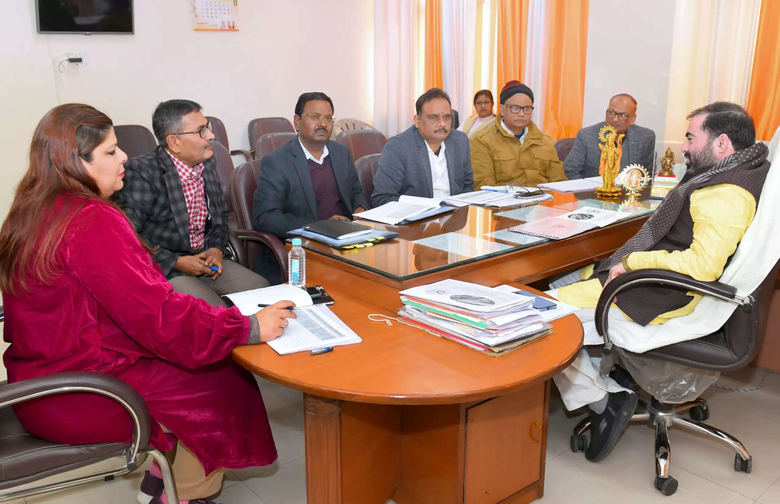 खाद्य एवं रसद विभाग की विभागीय समीक्षा बैठक, अन्नपूर्णा भवनों के बाबत दिए निर्देश