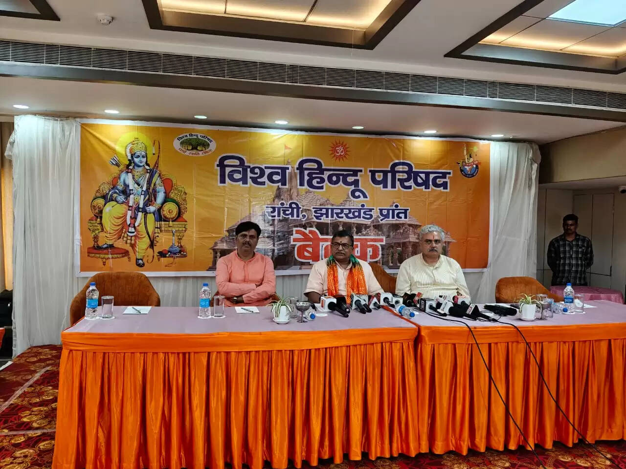 गौ तस्करी, लव जिहाद और घुसपैठ चिंता के विषय हैं : मिलिंद परांडे