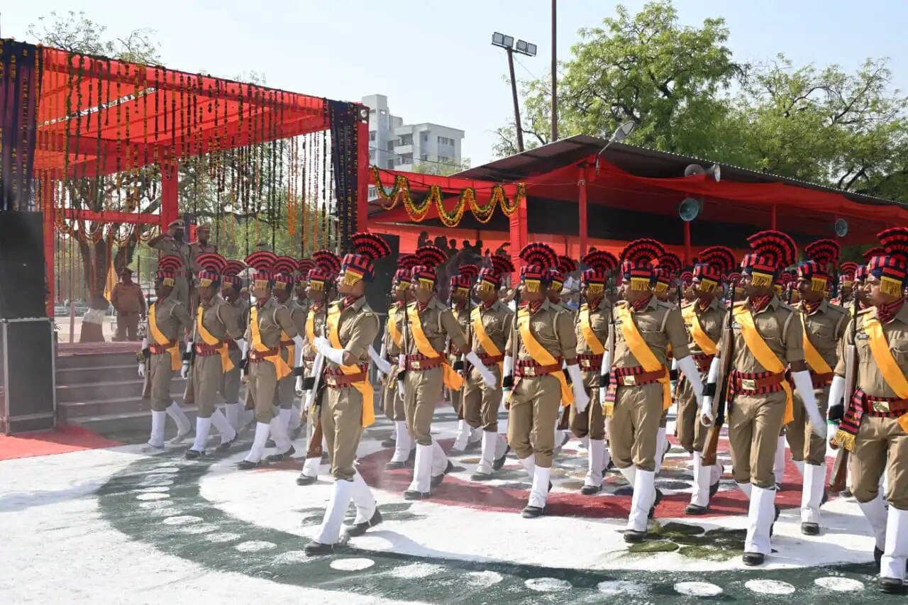 दीक्षांत परेड में नए आरक्षियों का दिखा अनुशासन, 436 रिक्रूट सिपाही बने यूपी पुलिस का हिस्सा