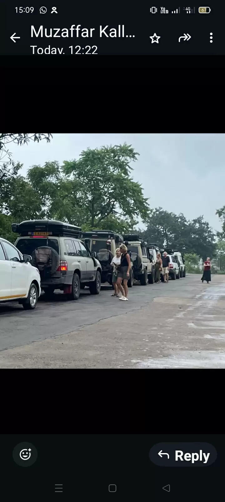 अपनी कारों से 17 देश की यात्रा कर नीदरलैंड पर्यटक पहुंचे मप्र के चंदेरी