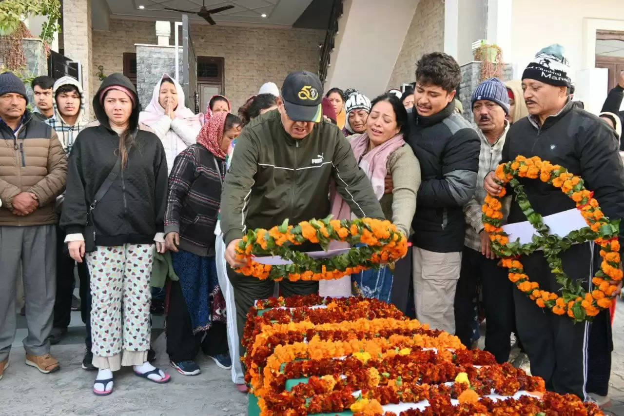 उत्तराखंड : अरुणाचल प्रदेश में कर्तव्य पथ पर वीरगति को प्राप्त जवान सुनील नाथ को श्रद्धांजलि