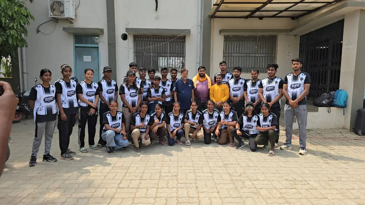 राज्यस्तरीय रग्बी प्रतियोगिता के लिए भागलपुर टीम नवादा रवाना