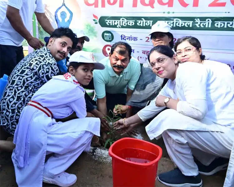 अंतर्राष्ट्रीय योग दिवस पर गौरेला पेंड्रा मरवाही जिले में सामूहिक योग कार्यक्रम आयोजित