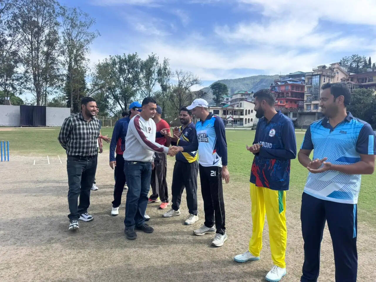 हिमालयन हॉक ने मंडी क्रिकेट अकादमी को नौ विकेट से रौंदा, क्षत्रिय इलेवन ने ब्लेक पैंथर को हराया