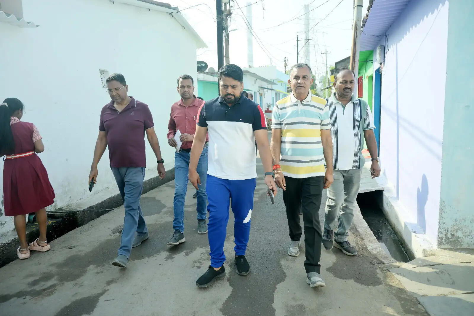 कोरबा : वार्ड 45 व 48 में गूंजा स्वच्छता का शंखनाद, मेगा ड्राइव में हुआ व्यापक सफाई अभियान