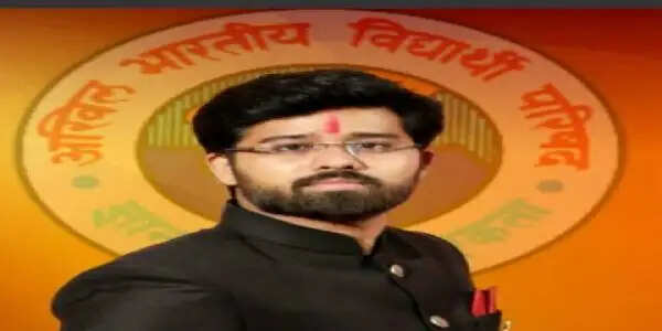 अभाविप ने परीक्षा व भर्ती में अनियमितताओं के खिलाफ आंदोलन तेज किया