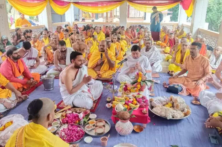 श्रावणी पर्व का सनातन संस्कृति में विशेष महत्व : स्वामी विश्वेश्वरानंद गिरि