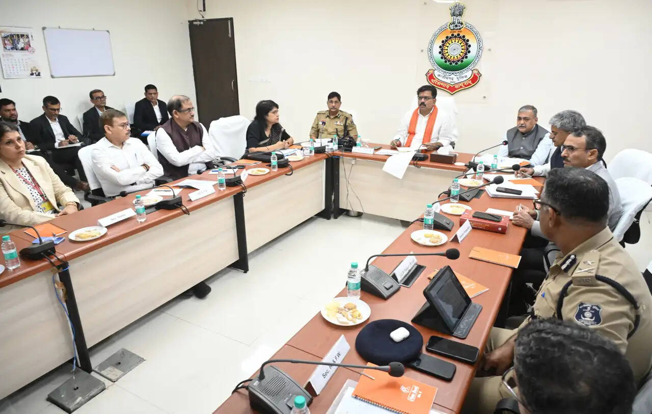 नवीन आपराधिक कानूनों के क्रियान्वयन में तेजी लाएं, प्रत्येक मापदंड पर दिखे ठोस सुधार : उप मुख्यमंत्री विजय शर्मा