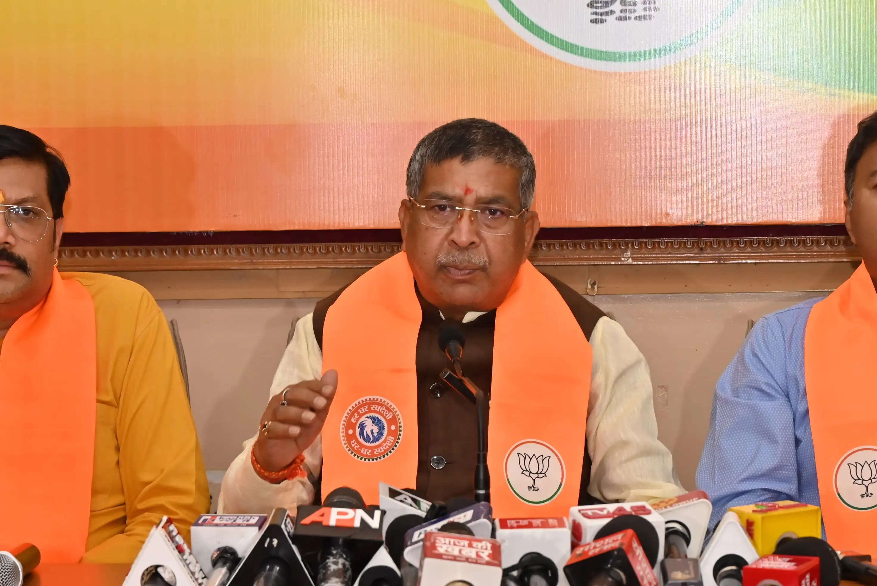 पुलिस मनगढ़ंत कहानी गढ़कर केस को दबाने और निर्दोष को फंसाने का कर रही काम : आदित्य साहू