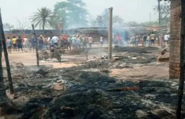 बिहारः मुजफ्फरपुर में आग में झुलसकर 4 बच्चों सहित 5 की मौत