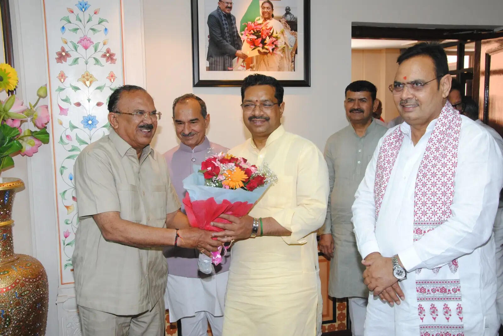 राज्यसभा प्रत्याशियों ने विधानसभा अध्यक्ष देवनानी से की शिष्टाचार भेंट