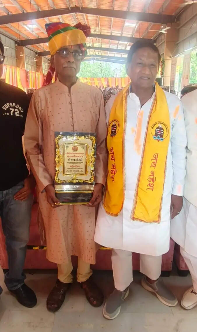 महेश नवमी पर श्रद्धा और उत्साह का संगम, शरद राठी सम्मानित