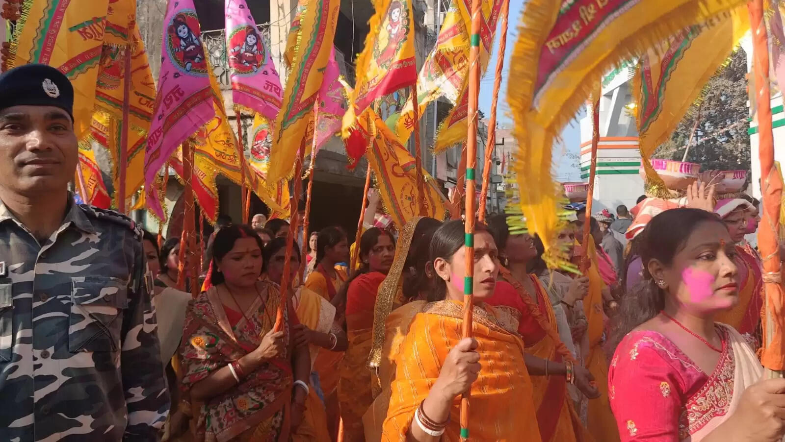 खाटू श्याम की निशान शोभायात्रा में हजारों भक्त हुए शामिल, श्याम बाबा की होगी प्राण प्रतिष्ठा