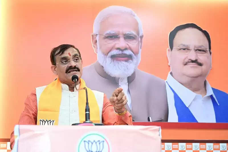 तुष्टिकरण व वर्ग विशेष को लाभ पहुंचाने के लिए संविधान को कुचलती रही कांग्रेसः विष्णुदत्त शर्मा