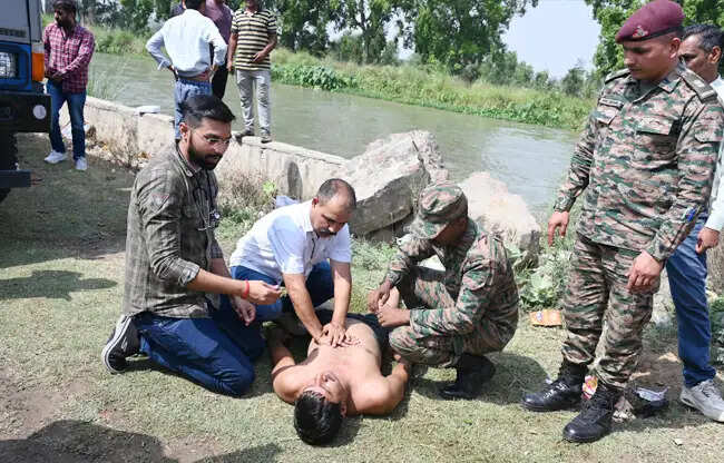 सोनीपत: महलाना नहर में बाढ़ आपदा तैयारी का किया सफल अभ्यास