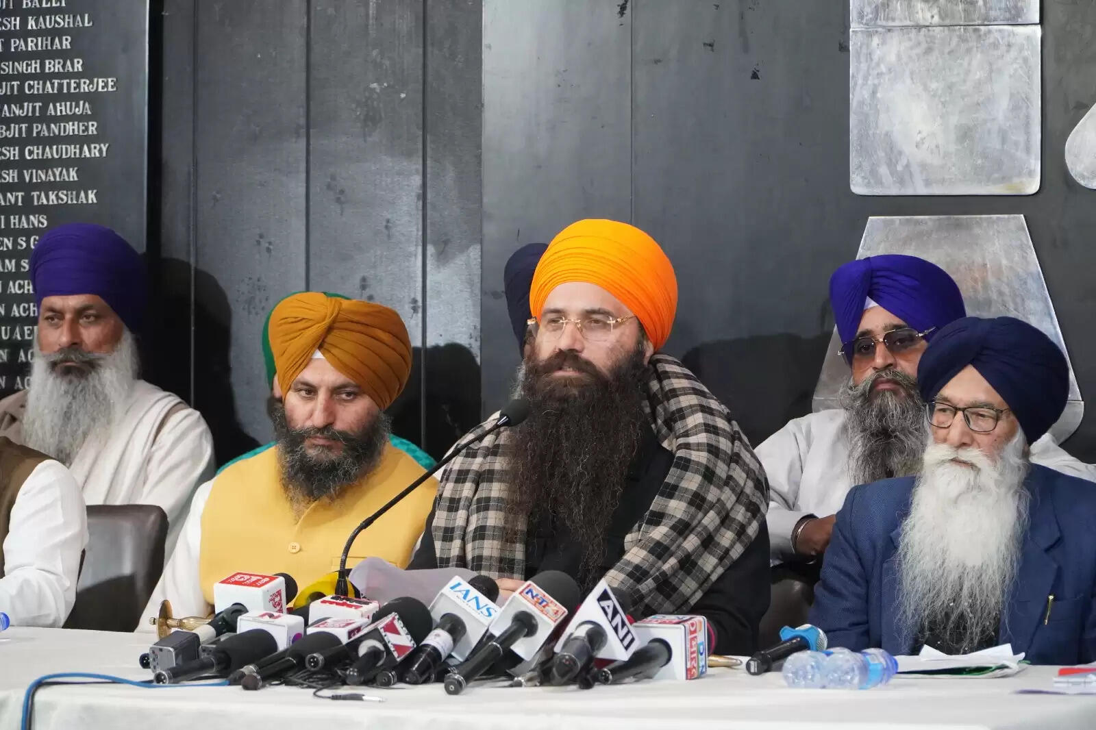 हरियाणा सिख गुरुद्वारा प्रबंधक कमेटी पर गुरु की गोलक के दुरुपयोग का आरोप, प्रधान तुरंत दें इस्तीफा