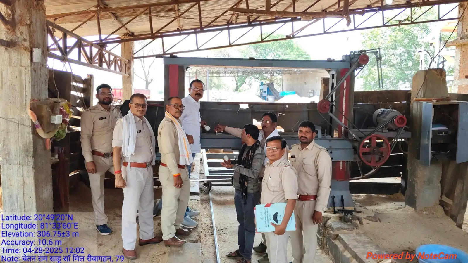 धमतरी में उड़नदस्ता ने जब्त किया 36 नग अर्जुन व साजा प्रजाति की लकड़ियां