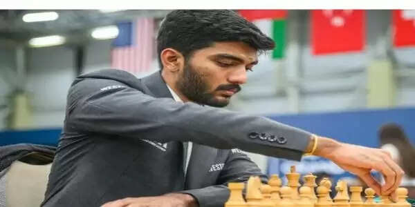 फिडे विश्व रैपिड शतरंज चैंपियनशिप: पांच राउंड के बाद गुकेश, एरिगैसी और कार्लसन संयुक्त बढ़त में