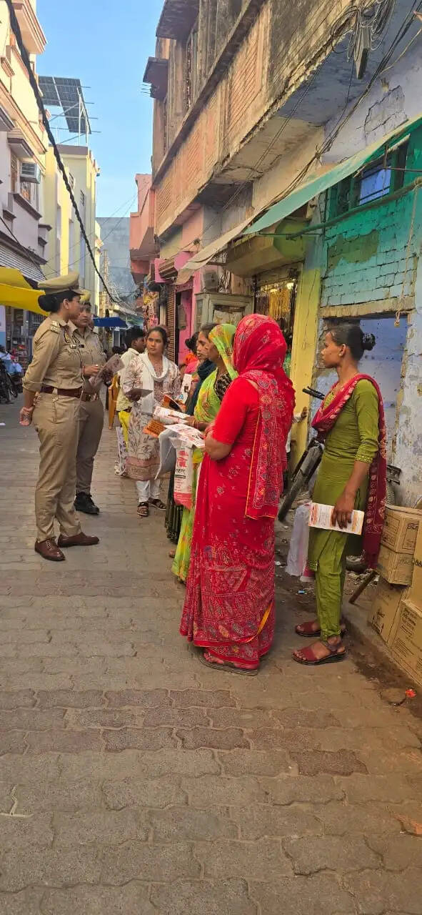 सिधौली में मिशन शक्ति के तहत महिलाओं -बालिकाओं को किया गया जागरूक