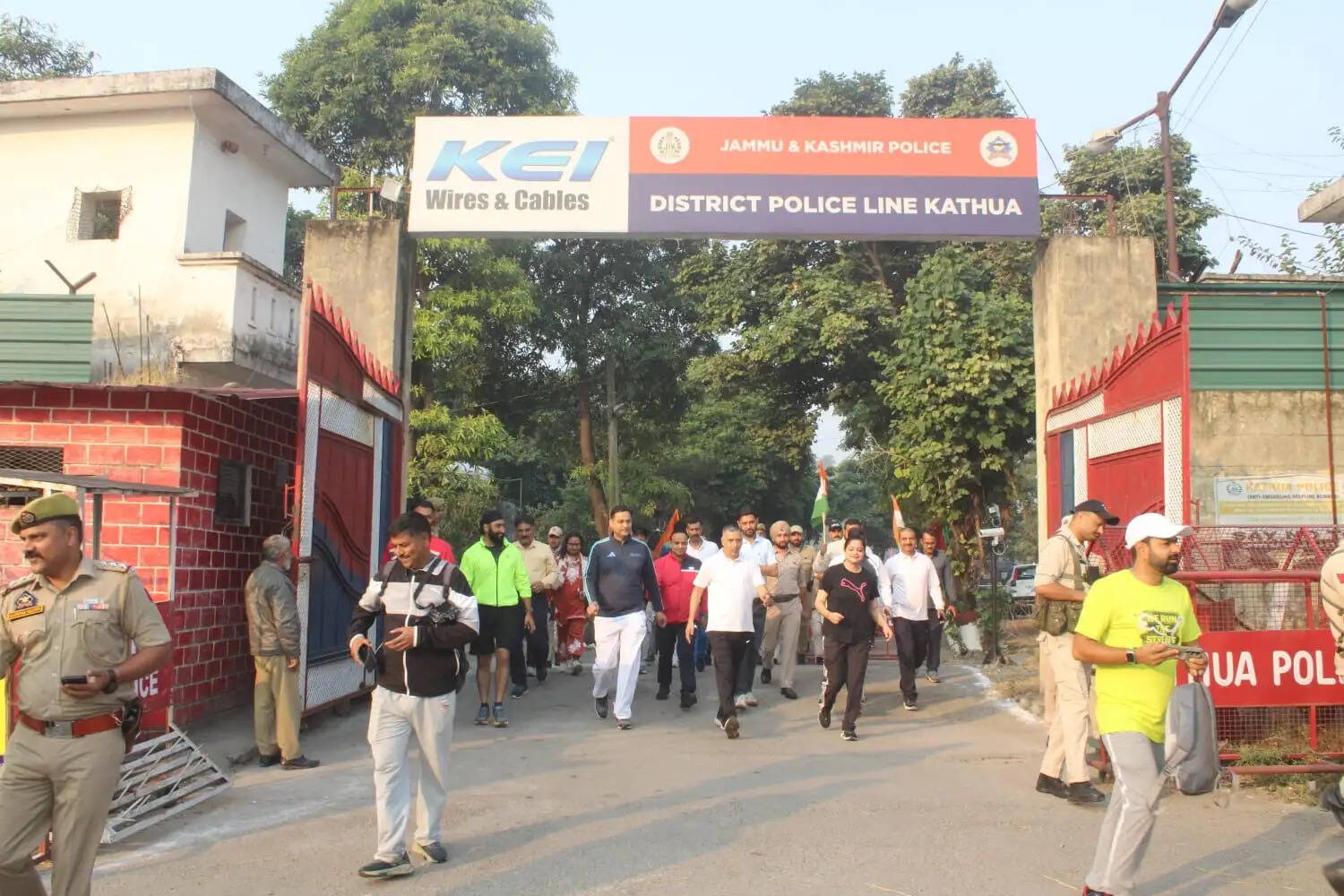 रन फॉर यूनिटी में दौड़ा कठुआ, 700 विद्यार्थियों ने दिया राष्ट्रीय एकता का संदेश
