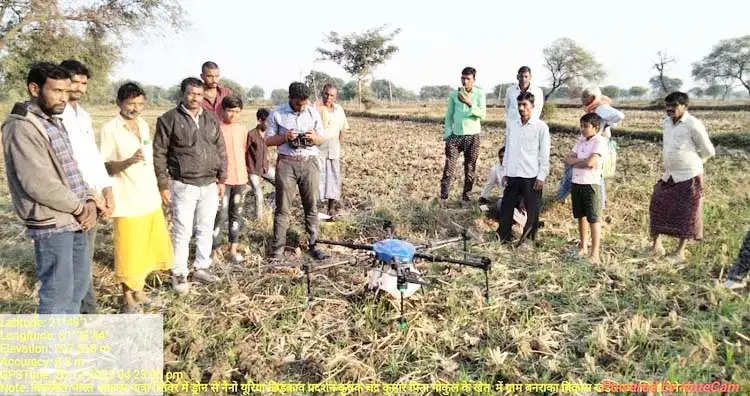 बेमेतरा : नई नई पद्धति से खेती करने किसानो को किया जा रहा हैं अवगत