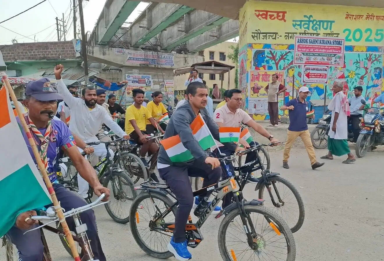 हर घर तिरंगा अभियान के तहत सुपौल में निकली भव्य साइकिल रैली
