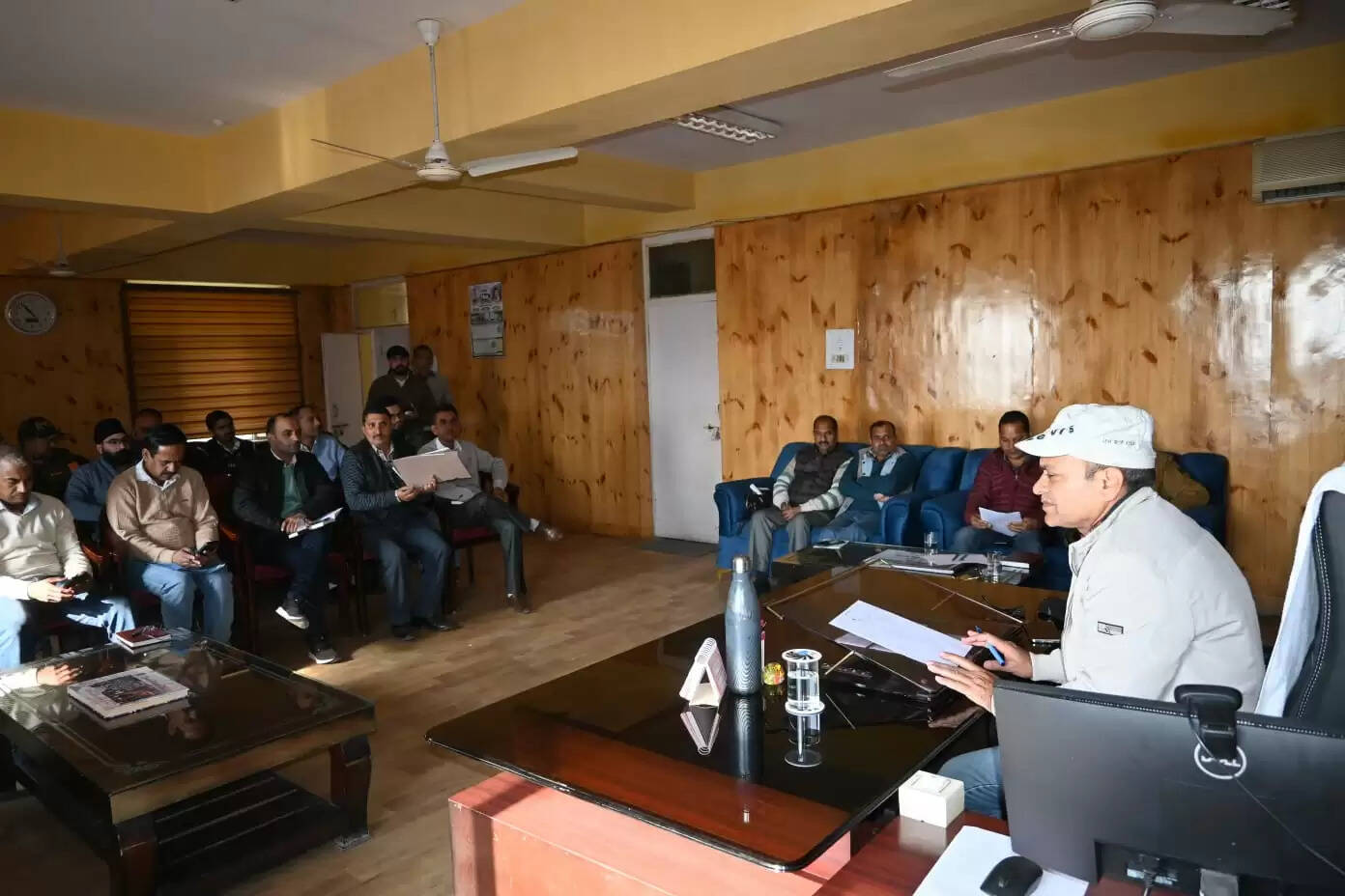 मंडी में आत्मनिर्भर हिमाचल सम्मेलन की तैयारियों की समीक्षा