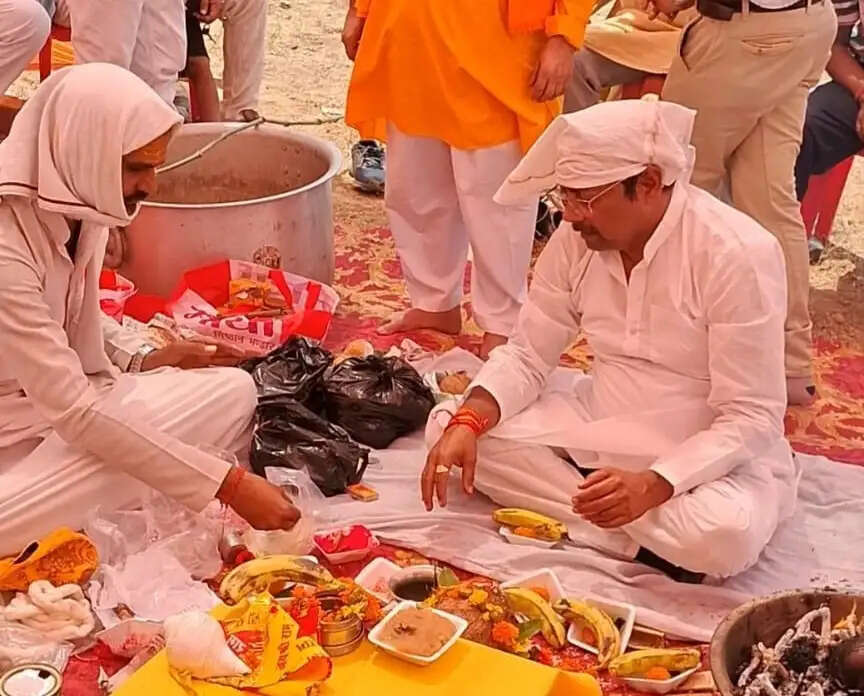 मीरजापुर और भदोही काे जाेड़ने वाले गंगा पुल का निर्माण कार्य शुरू