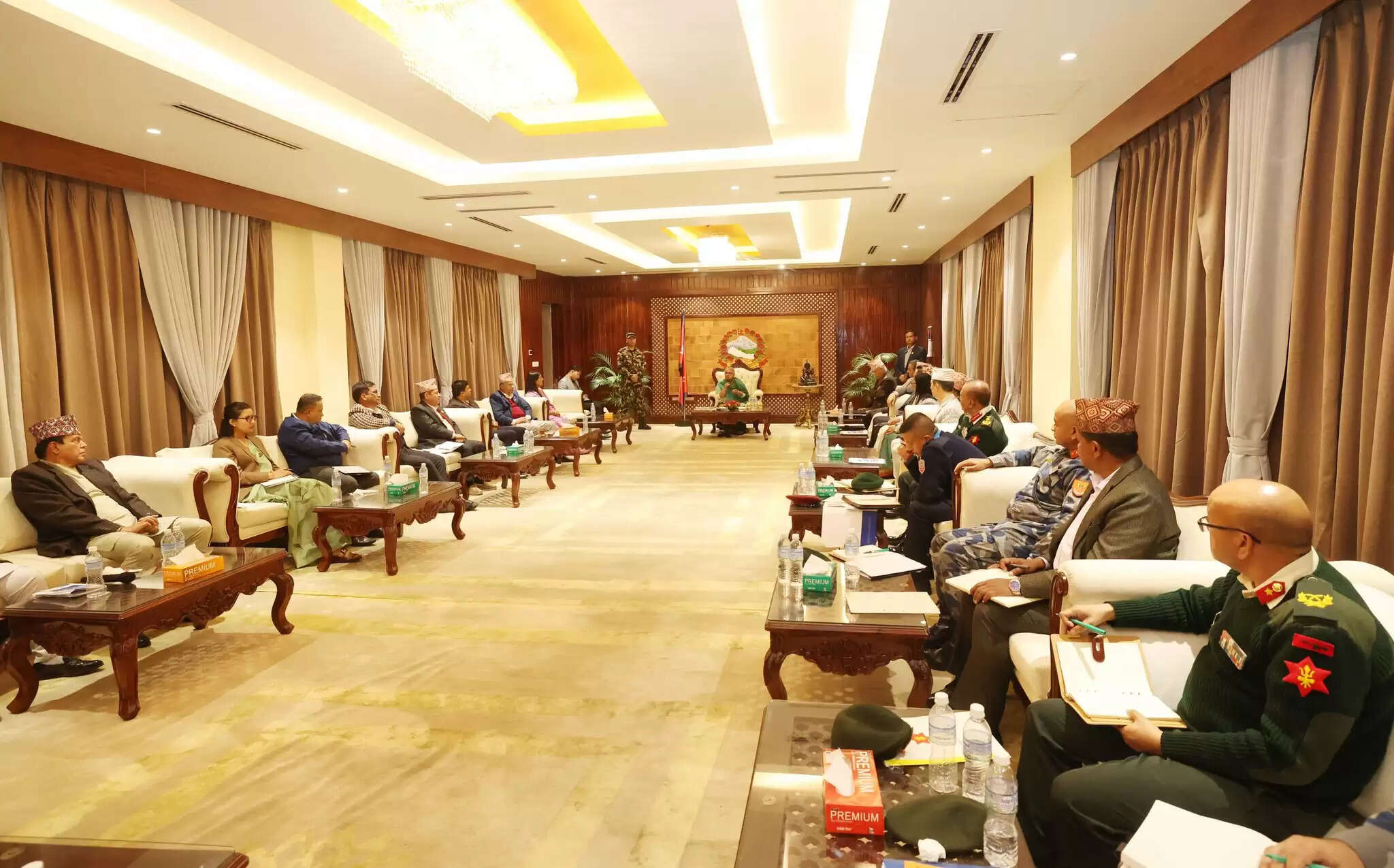 सर्वदलीय बैठक में प्रधानमंत्री सुशीला ने शांतिपूर्ण चुनाव कराने की प्रतिबद्धता दोहराई