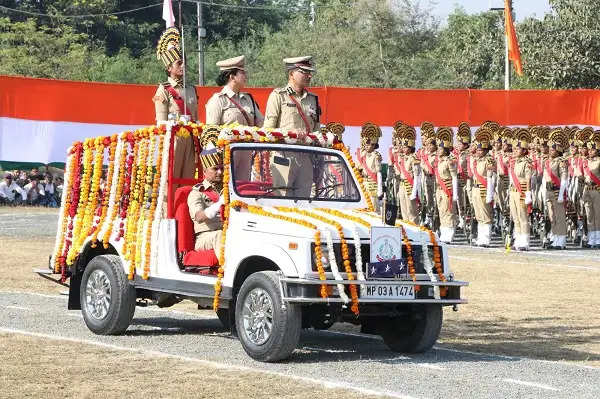 नवआरक्षकों का दीक्षांत समारोह संपन्न, देशभक्ति के जज्बे के साथ निकली परेड