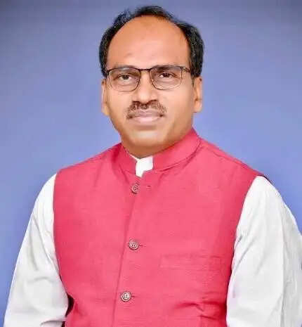 शिक्षा के नाम पर बच्चों को राजस्थान से बाहर ले जाकर धर्मान्तरण की आशंका, एनआईए से हो जाचं — डॉ. मन्नालाल रावत