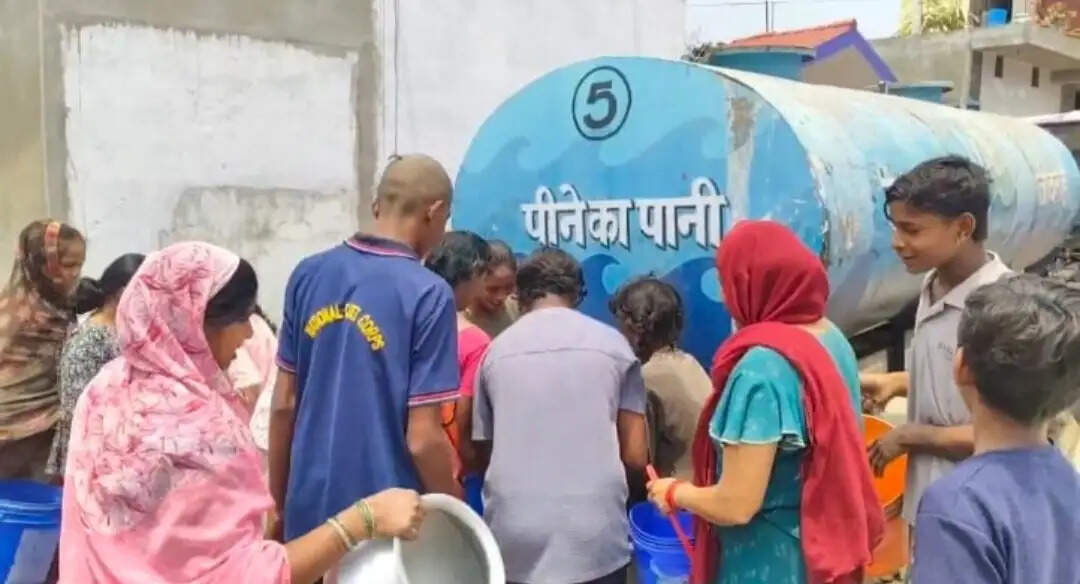 हटकेशर वार्ड के चापड़ा कालोनी में पानी को लेकर हाहाकार