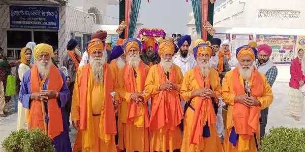 कैथल:गुरु नानक देव जी के प्रकाश उत्सव पर निकला नगर कीर्तन