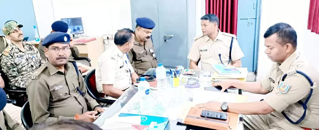 इंटर स्टेट पुलिसकर्मियों की बैठक में निर्भीक और निष्पक्ष लोकसभा चुनाव का निर्णय