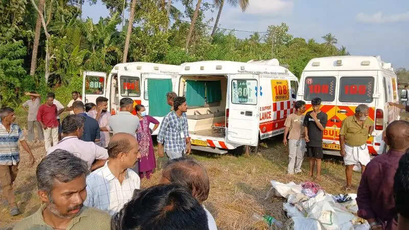 केरल के त्रिशूर पूरम के पटाखा यूनिट में विस्फोट, 13 लोगों की मौत, कई गंभीर घायल