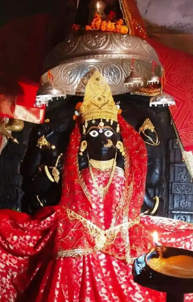 दंतेवाड़ा : एक जनवरी से मां दंतेश्वरी मंदिर में भक्तों को व्हीआईपी दर्शन की मिलेगी सुविधा