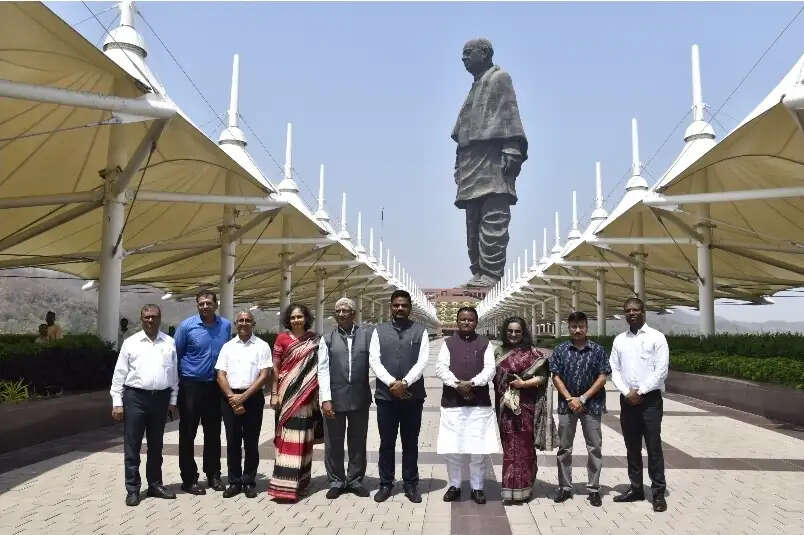 स्टैच्यू ऑफ यूनिटी पहुंचे ओडिशा के मुख्यमंत्री, बोले-’एक भारत, श्रेष्ठ भारत’ का प्रतीक है यह स्मारक