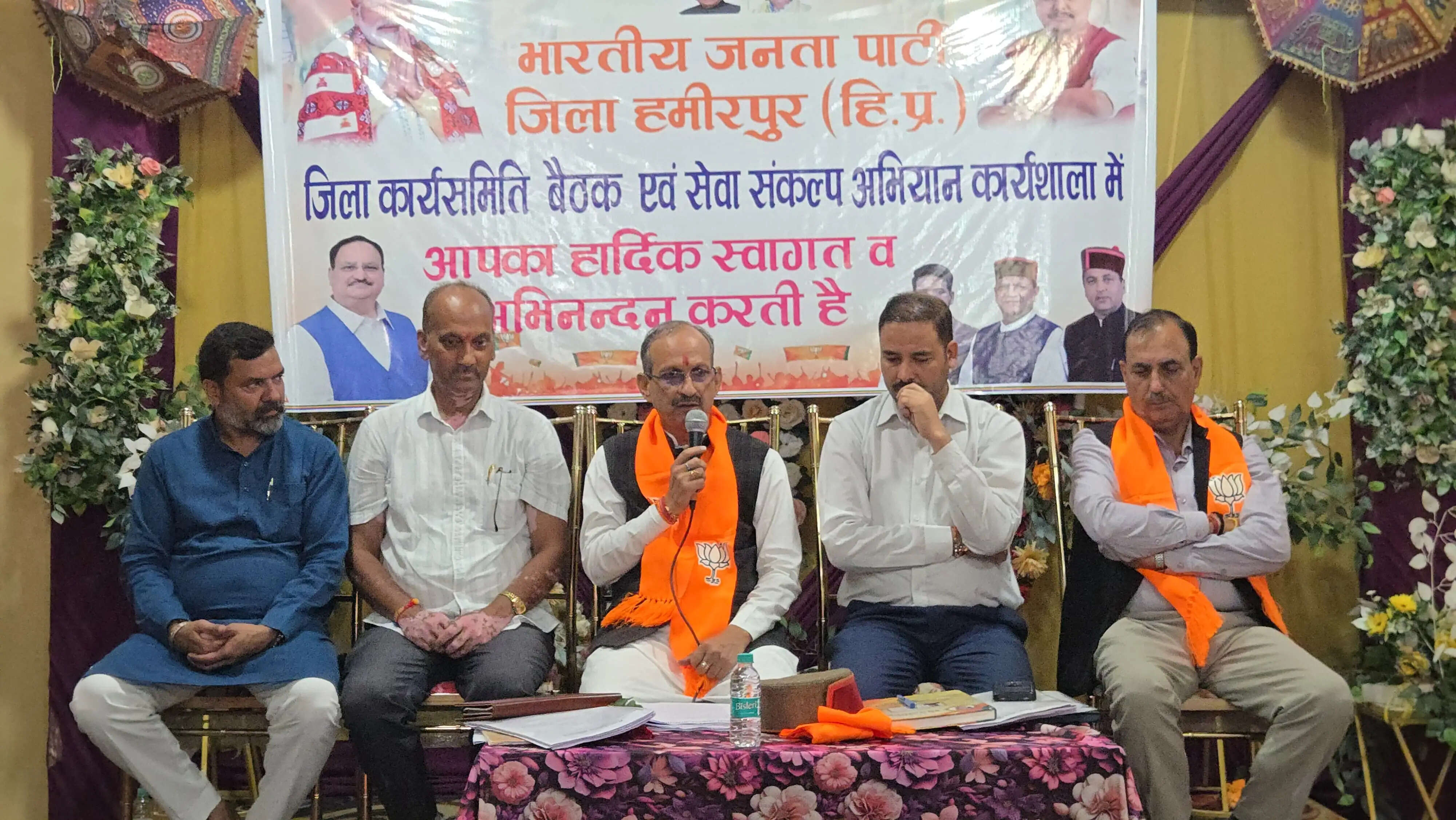 भाजपा कार्यकर्ता हर बूथ तक पहुंचकर संगठन मजबूत करें : सतपाल सत्ती