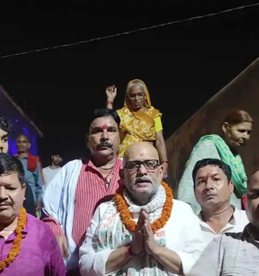 कांग्रेस प्रदेश अध्यक्ष अजय राय ने रामलला और हनुमानगढ़ी में किये दर्शन