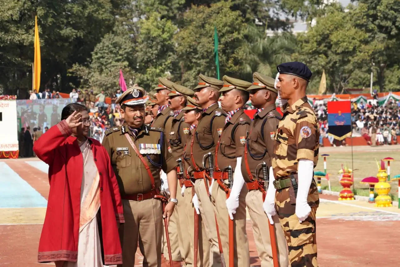 राष्ट्रपति मुर्मू बोलीं, उत्तराखंड के परिश्रमी लोगों ने विकास और प्रगति के नूतन शिखरों पर जमाए हैं अपने कदम